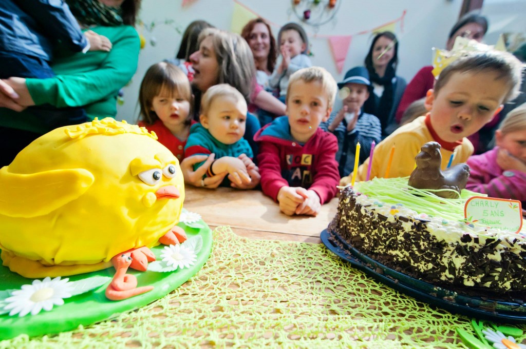Avec le beau gateau PiouPiou de Christel Avec le beau gateau PiouPiou de Christel