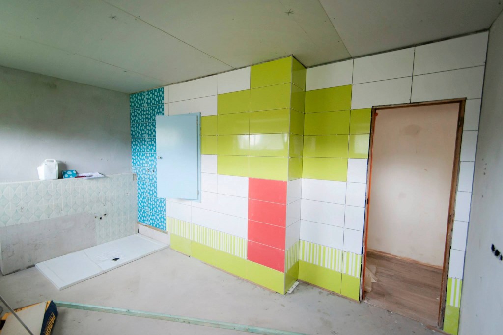 sdb en cours - carrelage Pamesa