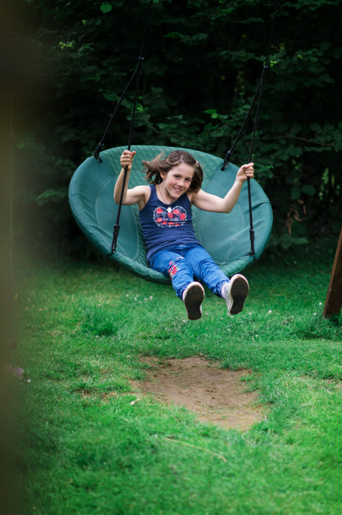 Alice sur sa balançoire - Nikon Z6II - Nikkor FX 85m 1.8 avec adapteur FTZ